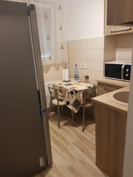 Anunt Imobiliar: Apartament 2 Camere de Vanzare in Zona Centrala!