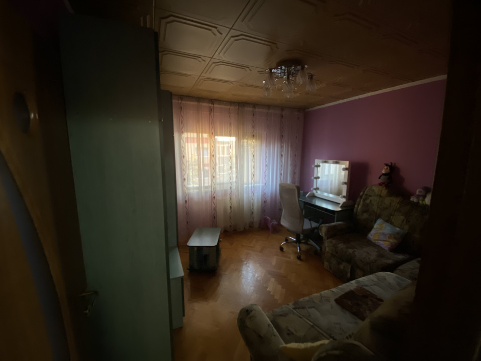 APARTAMENT CU 2 CAMERE DE VANZARE IN ARADULUI