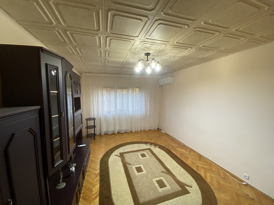 APARTAMENT CU 2 CAMERE DE VANZARE IN ARADULUI