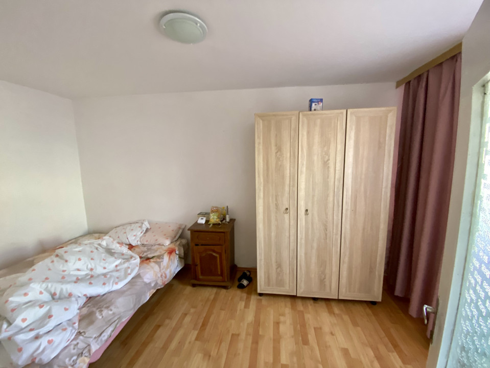  APARTAMENT CU 3 CAMERE DE VANZARE IN ZONA CETATII