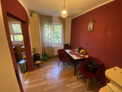 APARTAMENT 4 CAMERE DE VÂNZARE ÎN ZONA DACIA – ETAJ 2