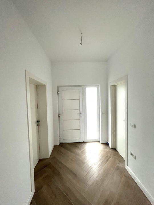 Pozitie Excelenta, 5 camere, Comision 0%