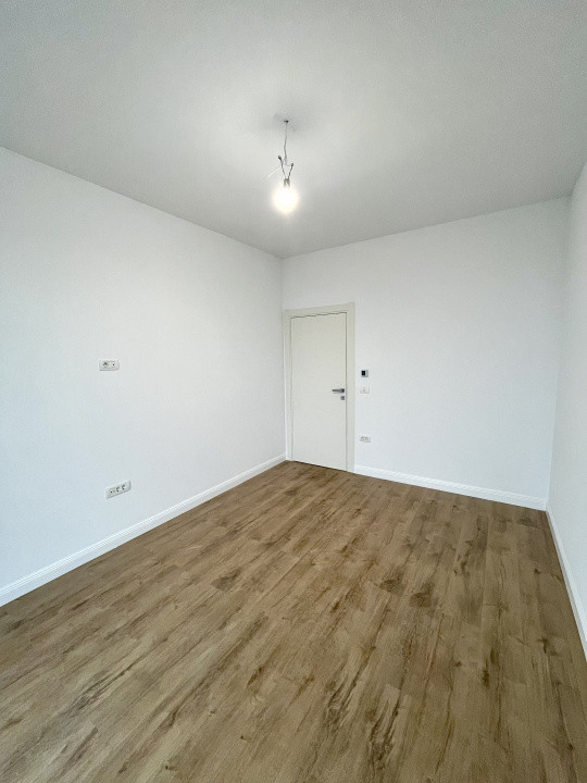 Pozitie Excelenta, 5 camere, Comision 0%