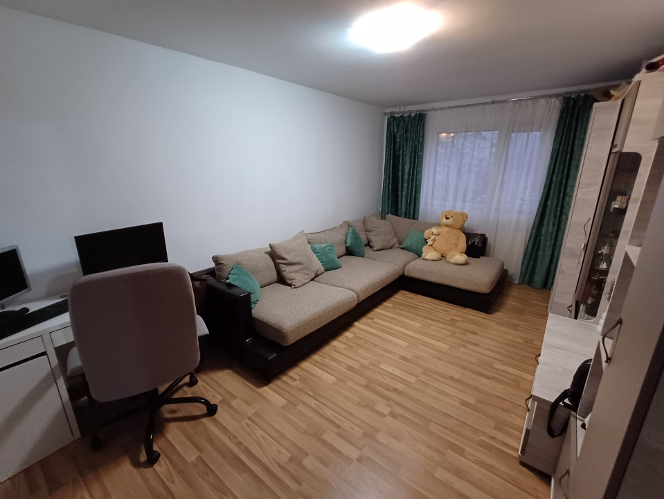 APARTAMENT 2 CAMERE LIPOVEI, DECOMANDAT, MOBILAT SI UTILAT – ETAJUL 1