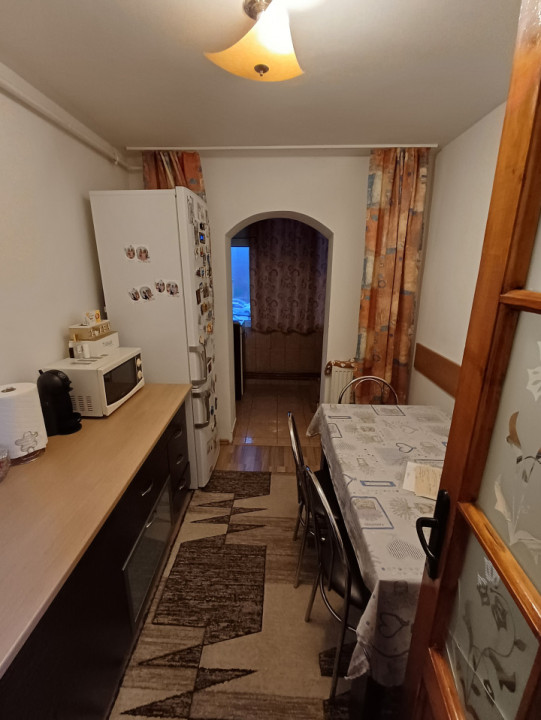 APARTAMENT 2 CAMERE LIPOVEI, DECOMANDAT, MOBILAT SI UTILAT – ETAJUL 1