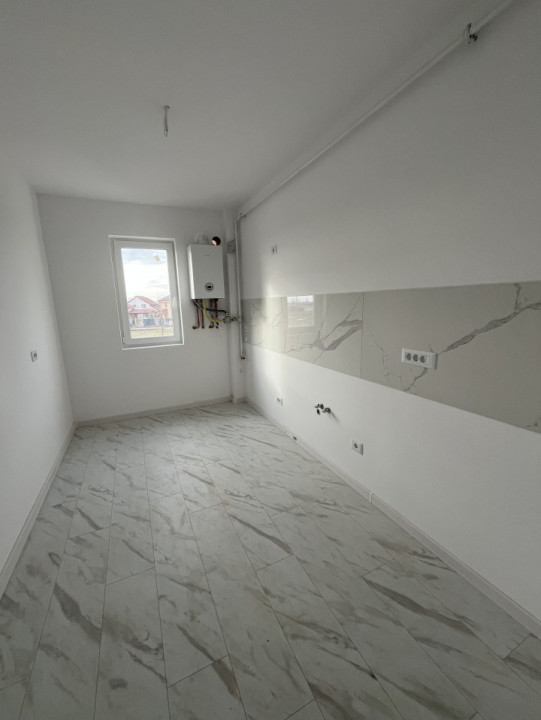 DISPONIBIL IMEDIAT, DECOMANDAT, APARTAMENT CU CURTE PROPRIE