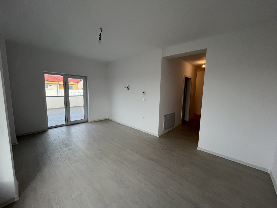 DISPONIBIL IMEDIAT, APARTAMENT SPATIOS, TIP PENTHOUSE