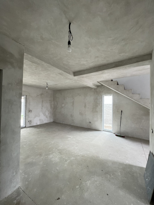 Duplex Despartit, Spatios, 4 camere