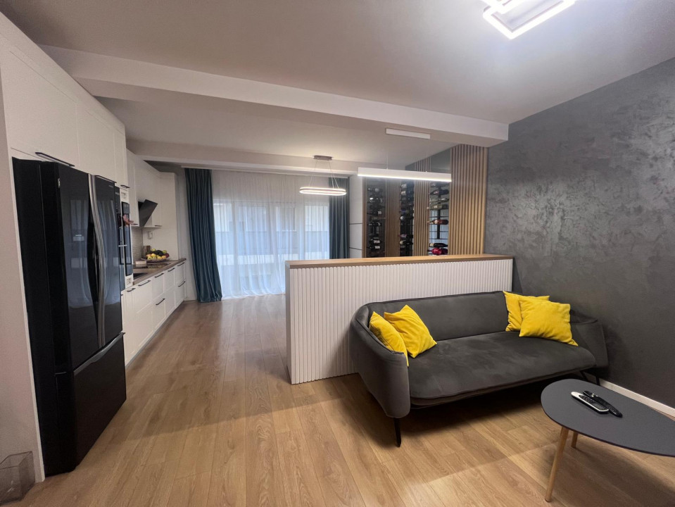 3 camere, complet mobilat, bloc nou cu piscina