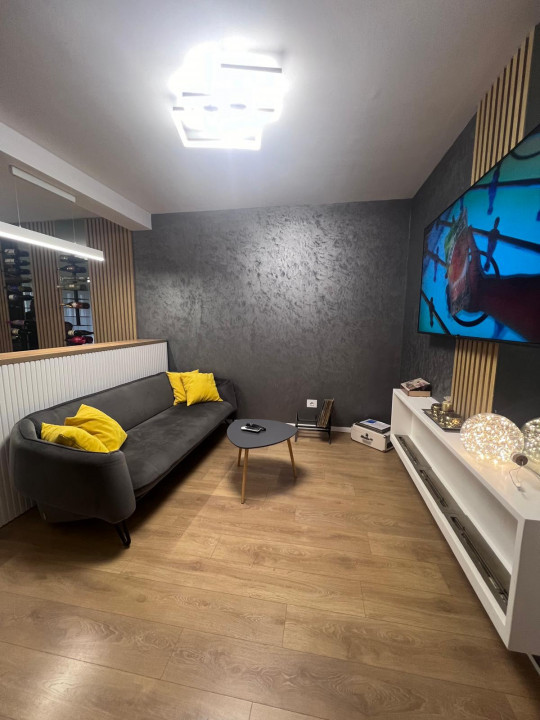 3 camere, complet mobilat, bloc nou cu piscina