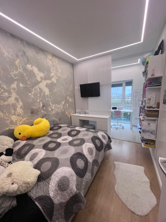 3 camere, complet mobilat, bloc nou cu piscina