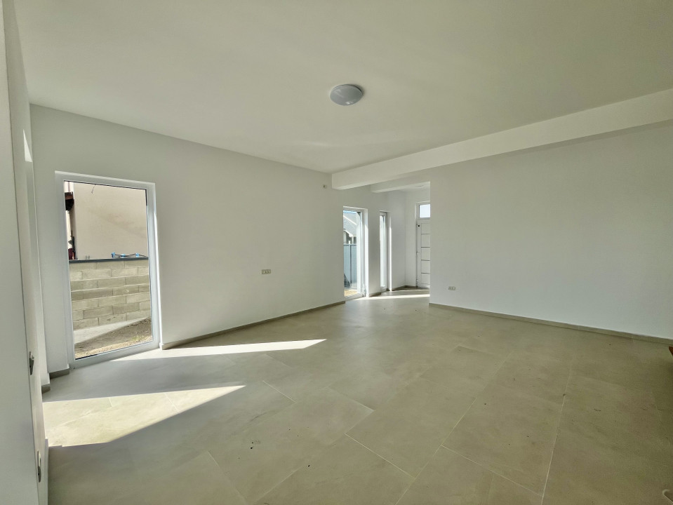 Finalizata, 4 camere, Mutare Imediata