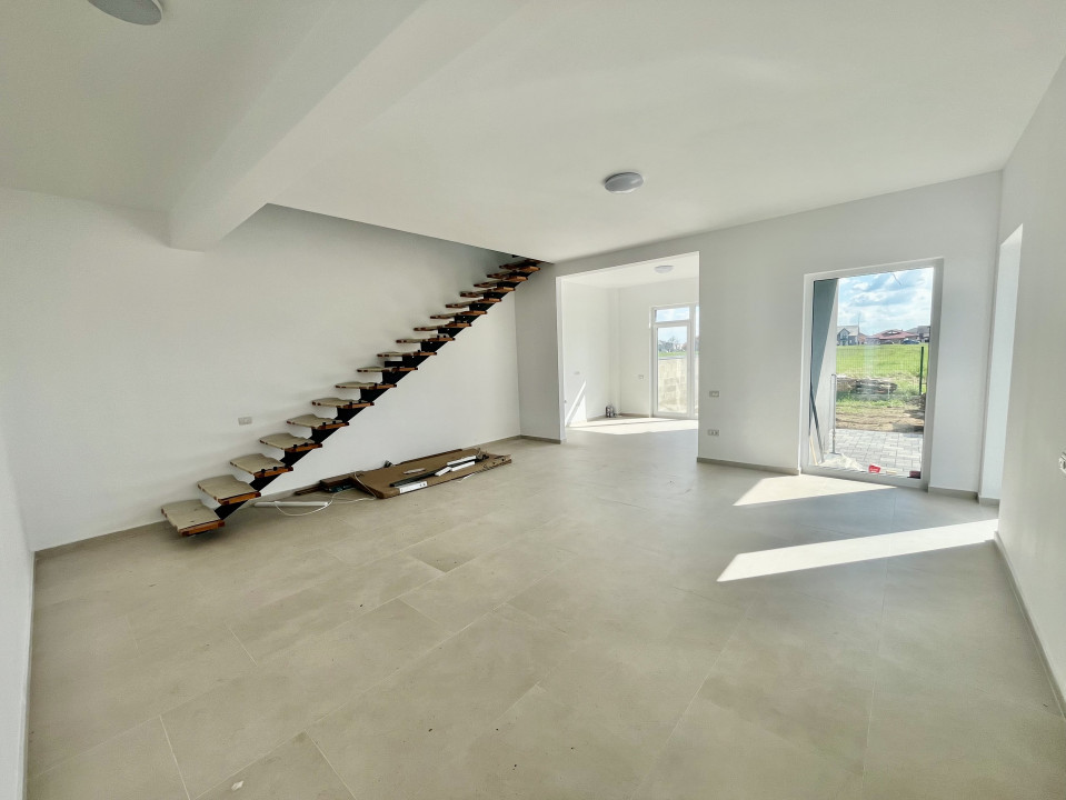 Finalizata, 4 camere, Mutare Imediata