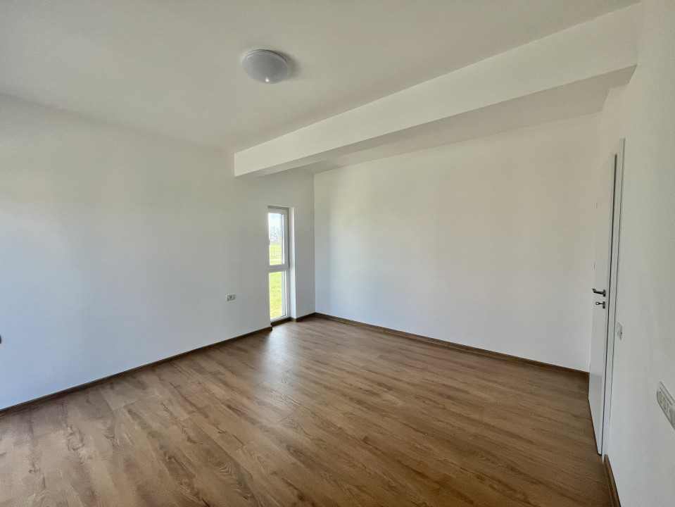 Finalizata, 4 camere, Mutare Imediata