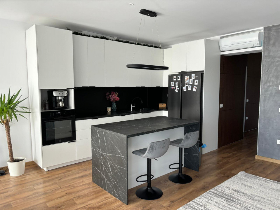 DUPLEX COMPLET MOBILAT SI UTILAT, 3 CAMERE, ZONA LINISTITA 