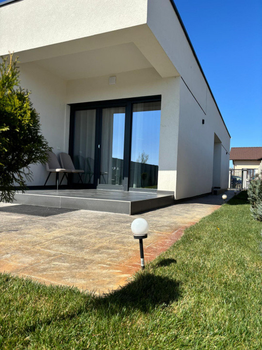 DUPLEX COMPLET MOBILAT SI UTILAT, 3 CAMERE, ZONA LINISTITA 