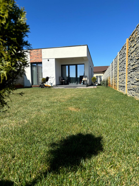 DUPLEX COMPLET MOBILAT SI UTILAT, 3 CAMERE, ZONA LINISTITA 