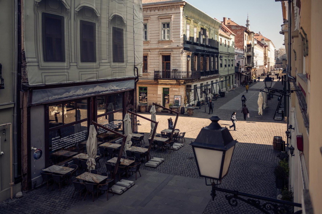 Apartament istoric conservat - ULTRACENTRAL - DIRECT PROPRIETAR