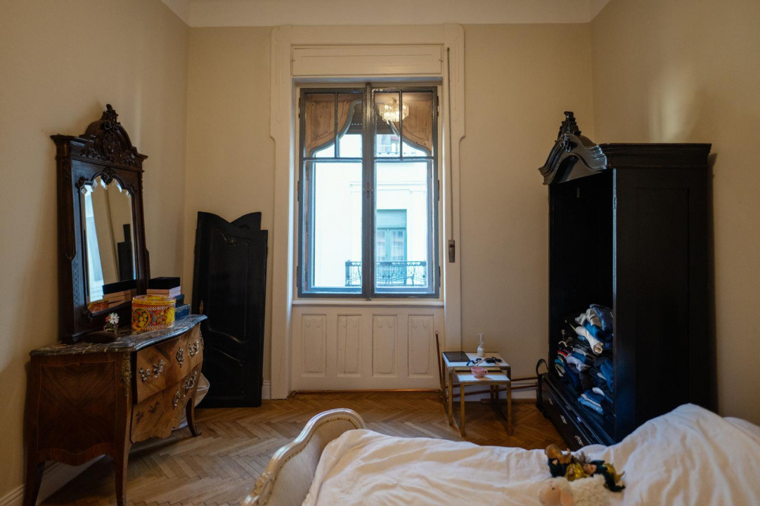 Apartament istoric conservat - ULTRACENTRAL - DIRECT PROPRIETAR
