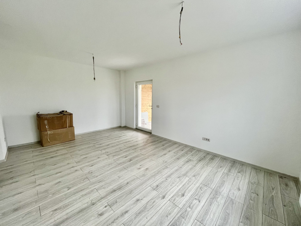 Complet Finalizat, 4 Camere, Mutare Imediata