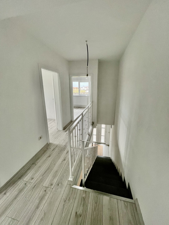 Complet Finalizat, 4 Camere, Mutare Imediata