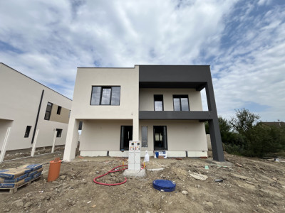 Ultima Jumatate, Comision 0%, 4 Camere