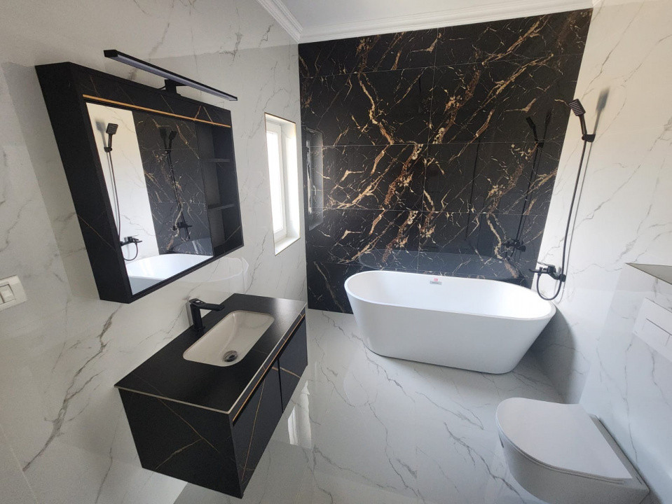 Mediteranean, 5 Camere, Mosnita