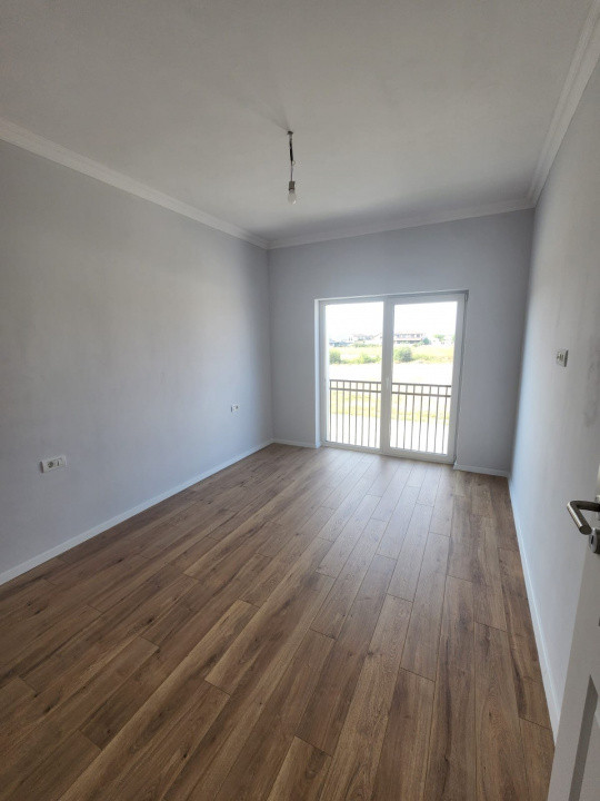 Mediteranean, 5 Camere, Mosnita