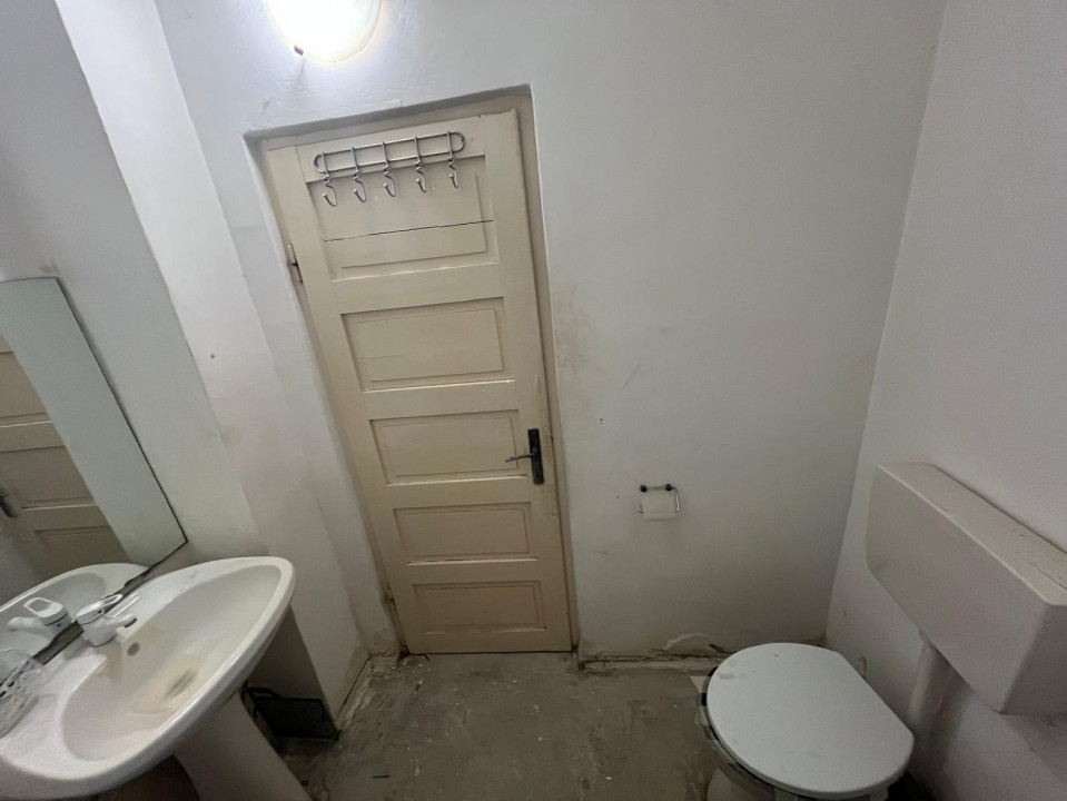 Apartament cu 2 camere in spate la Stadion, et 3