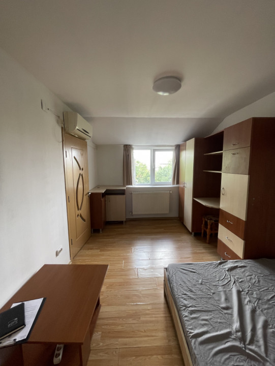 Garsoniera pe strada Lorena, 22mp, Bucatarie separata