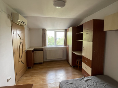 Garsoniera pe strada Lorena, 22mp, Bucatarie separata