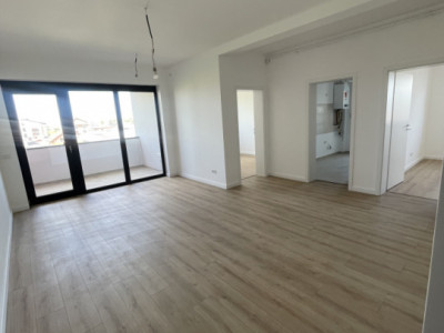 3 camere, Bucatarie separata, Bloc superb