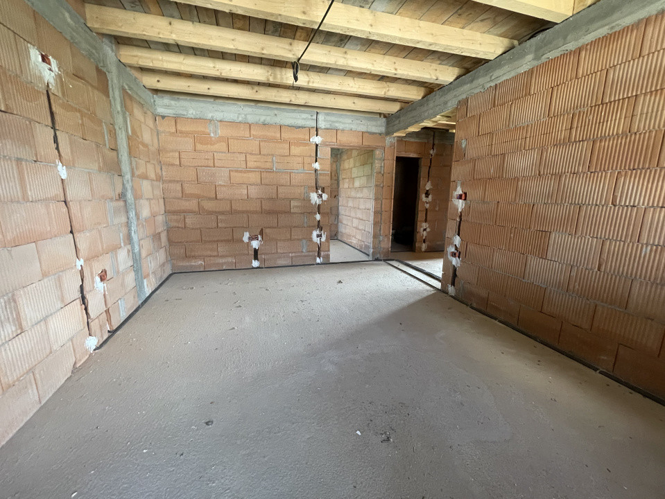 Apartamen 3 camere la duplex pe nivel