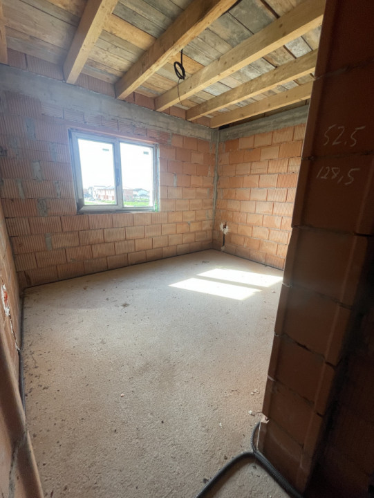 Apartamen 3 camere la duplex pe nivel