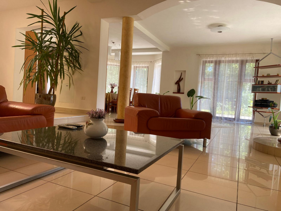 Proprietate inedita cu teren de 4400, si deschidere cu ponton pe Bega