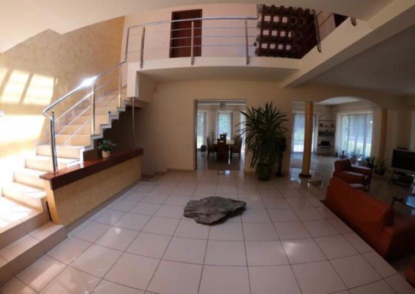 Proprietate inedita cu teren de 4400, si deschidere cu ponton pe Bega