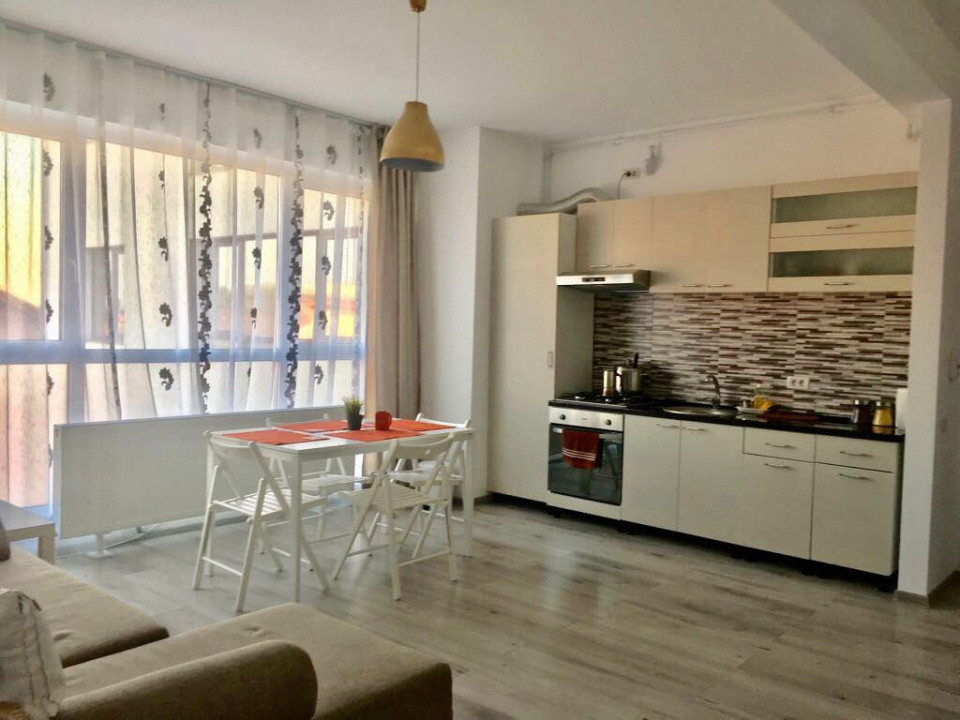 Apartament inedit, etaj intermediar, 2 camere, Giroc zona buna