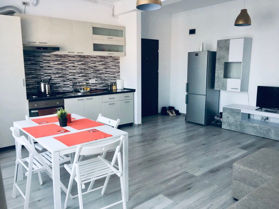 Apartament inedit, etaj intermediar, 2 camere, Giroc zona buna