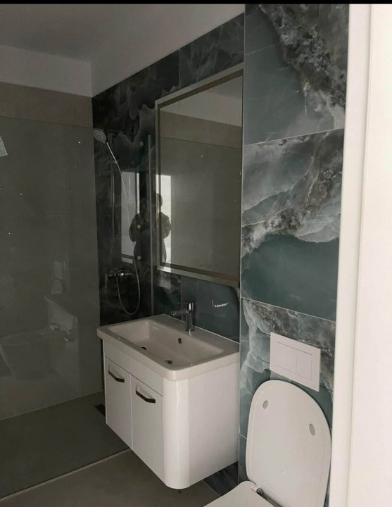 Apartament finalizat, finisaje premium, etaj intermediar