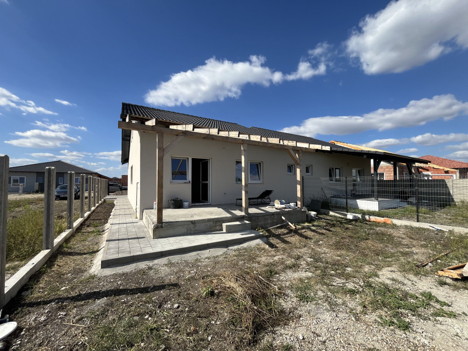 Duplex Despartit, 3 Camere, Pod Mansardabil