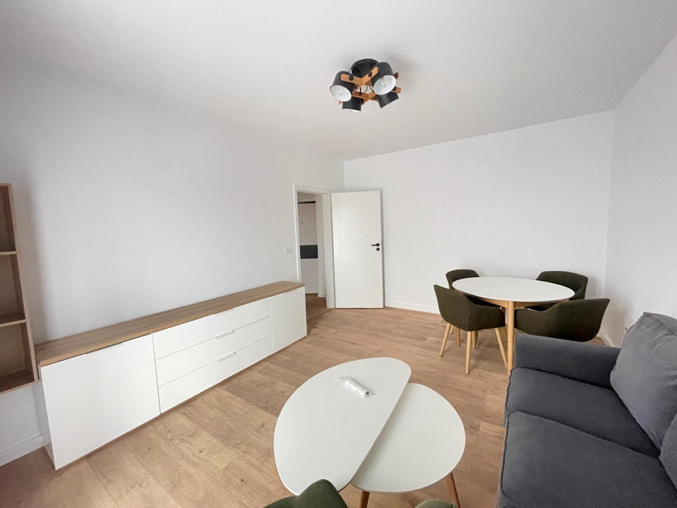 Apartament nou, 2 camere,  decomandat cu bucatarie inchisa