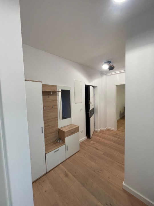 Apartament nou, 2 camere,  decomandat cu bucatarie inchisa