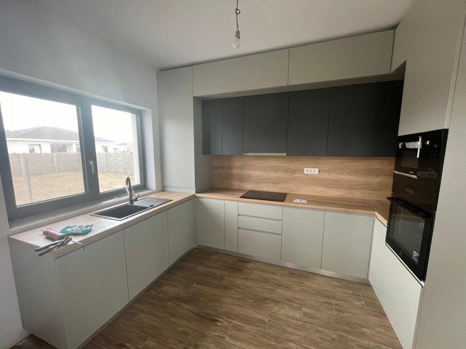 4 CAMERE, SUPRAFATA GENEROASA , ZONA KAUFLAND 