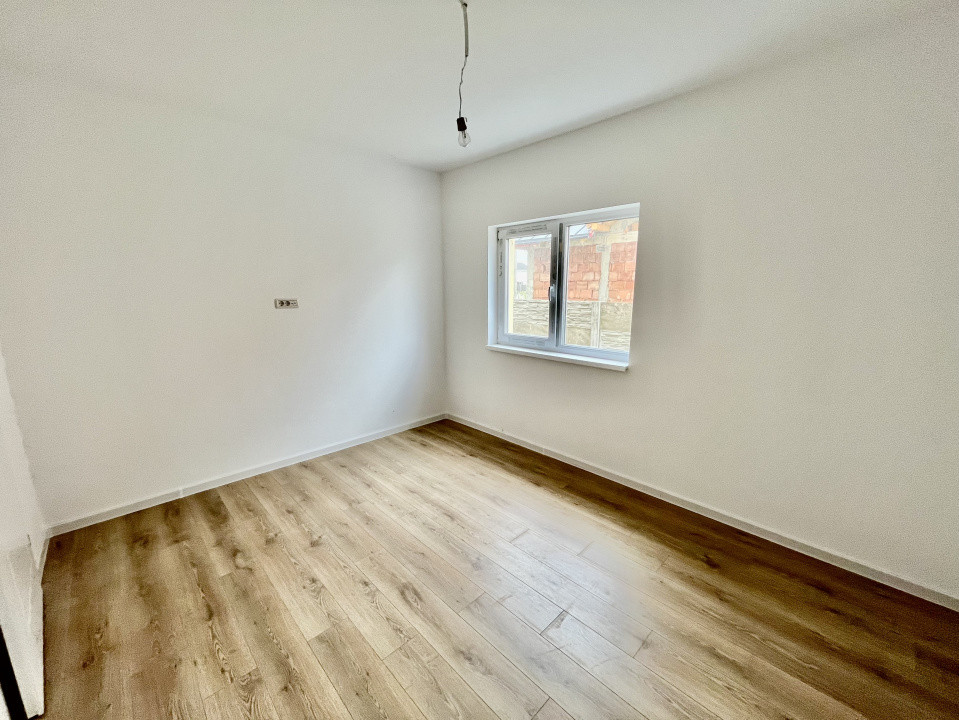 Asfalt, 3 Camere, Zid Despartitor Dublu