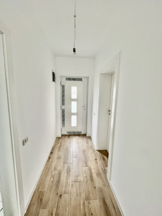 Asfalt, 3 Camere, Zid Despartitor Dublu