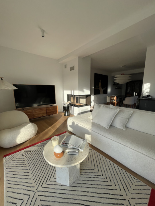 Jumatate de duplex de lux, complet mobilat si utilat