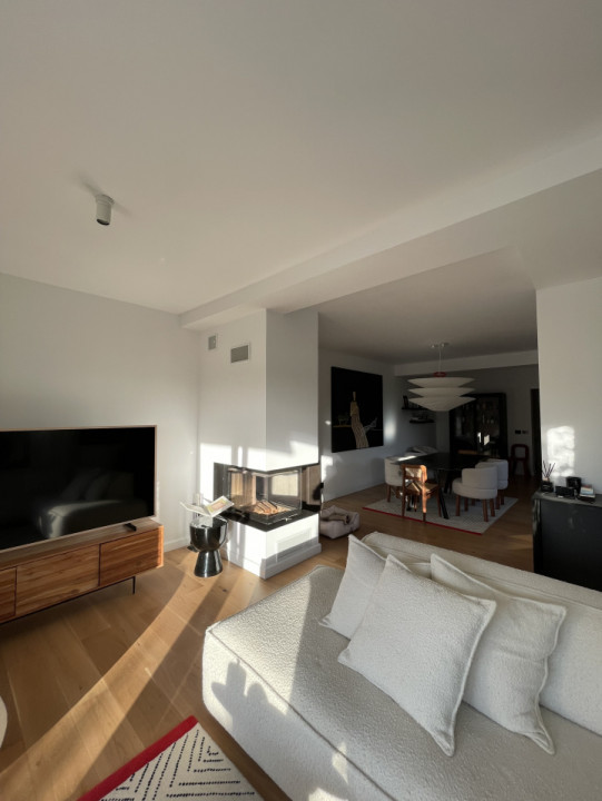 Jumatate de duplex de lux, complet mobilat si utilat