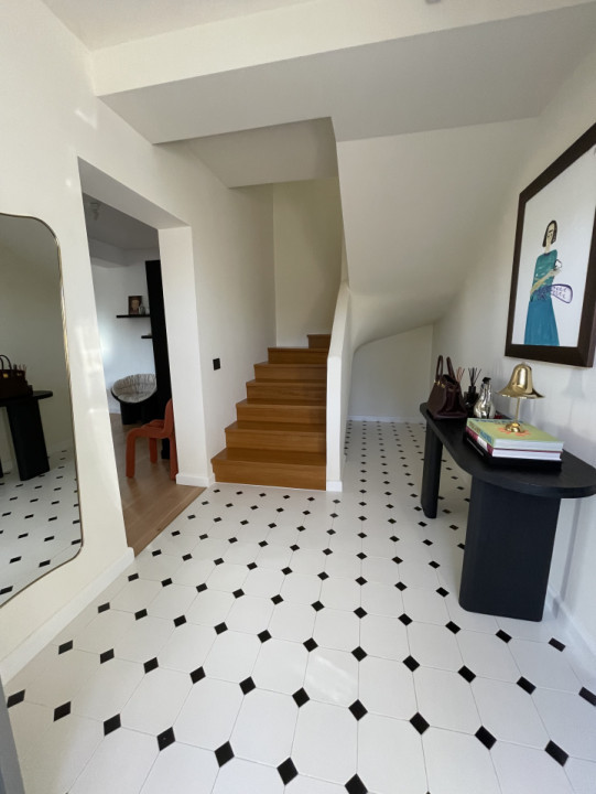 Jumatate de duplex de lux, complet mobilat si utilat