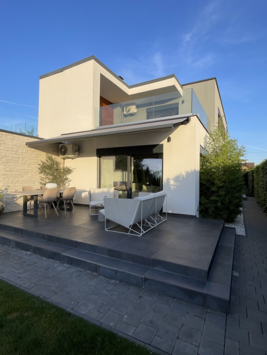 Jumatate de duplex de lux, complet mobilat si utilat