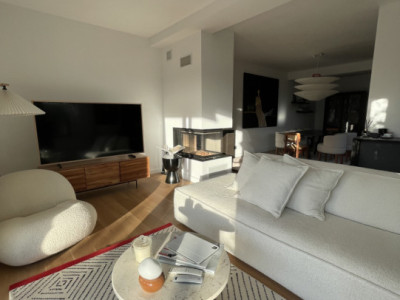 Jumatate de duplex de lux, complet mobilat si utilat